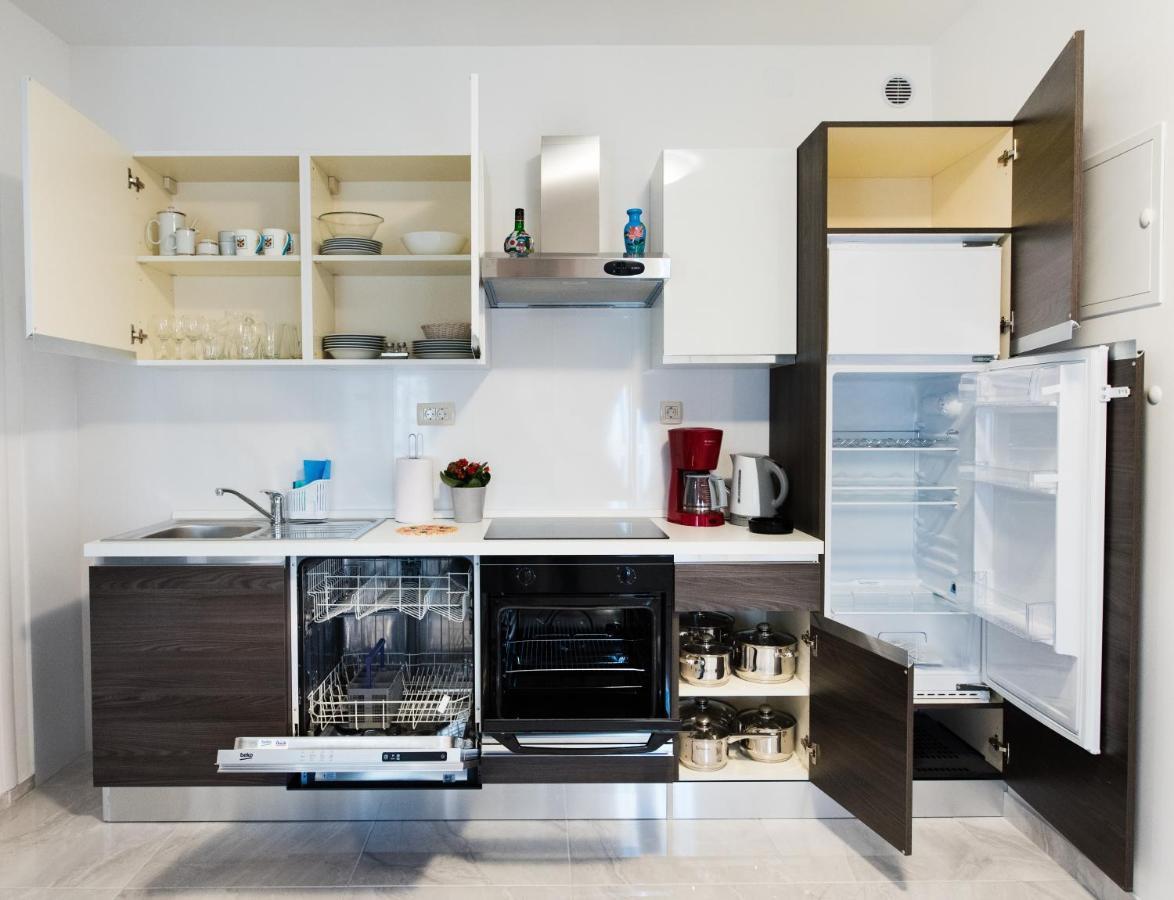 Apartments Care Donji Okrug  Zewnętrze zdjęcie