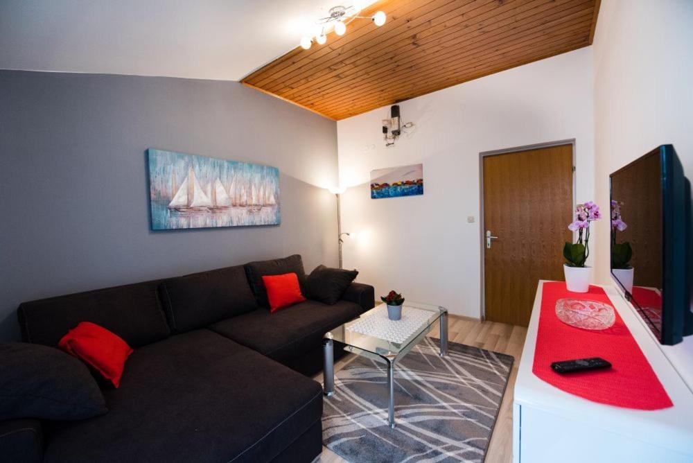 Apartments Care Donji Okrug  Zewnętrze zdjęcie