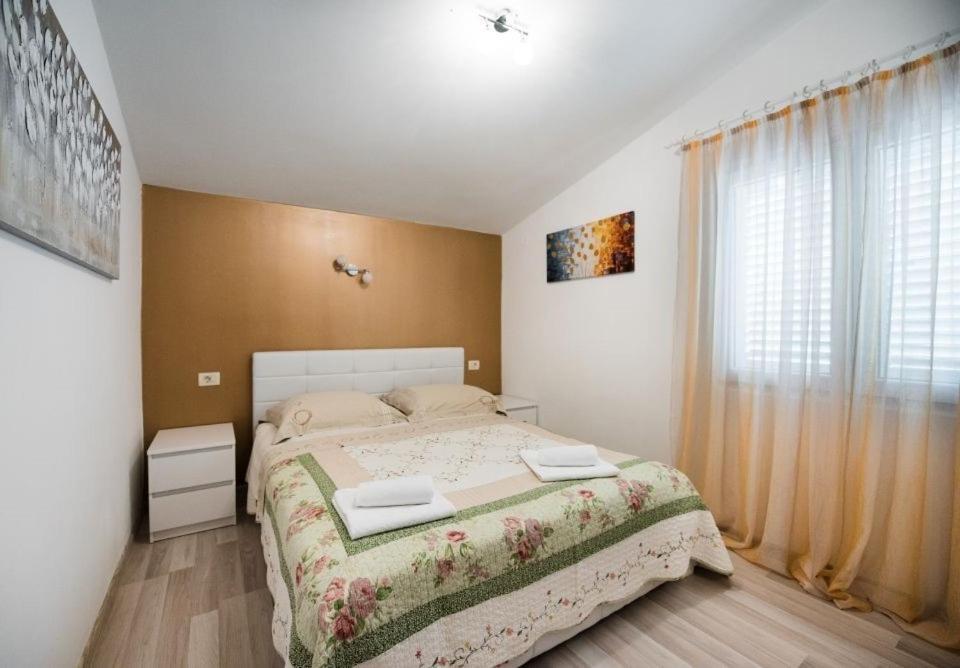 Apartments Care Donji Okrug  Zewnętrze zdjęcie