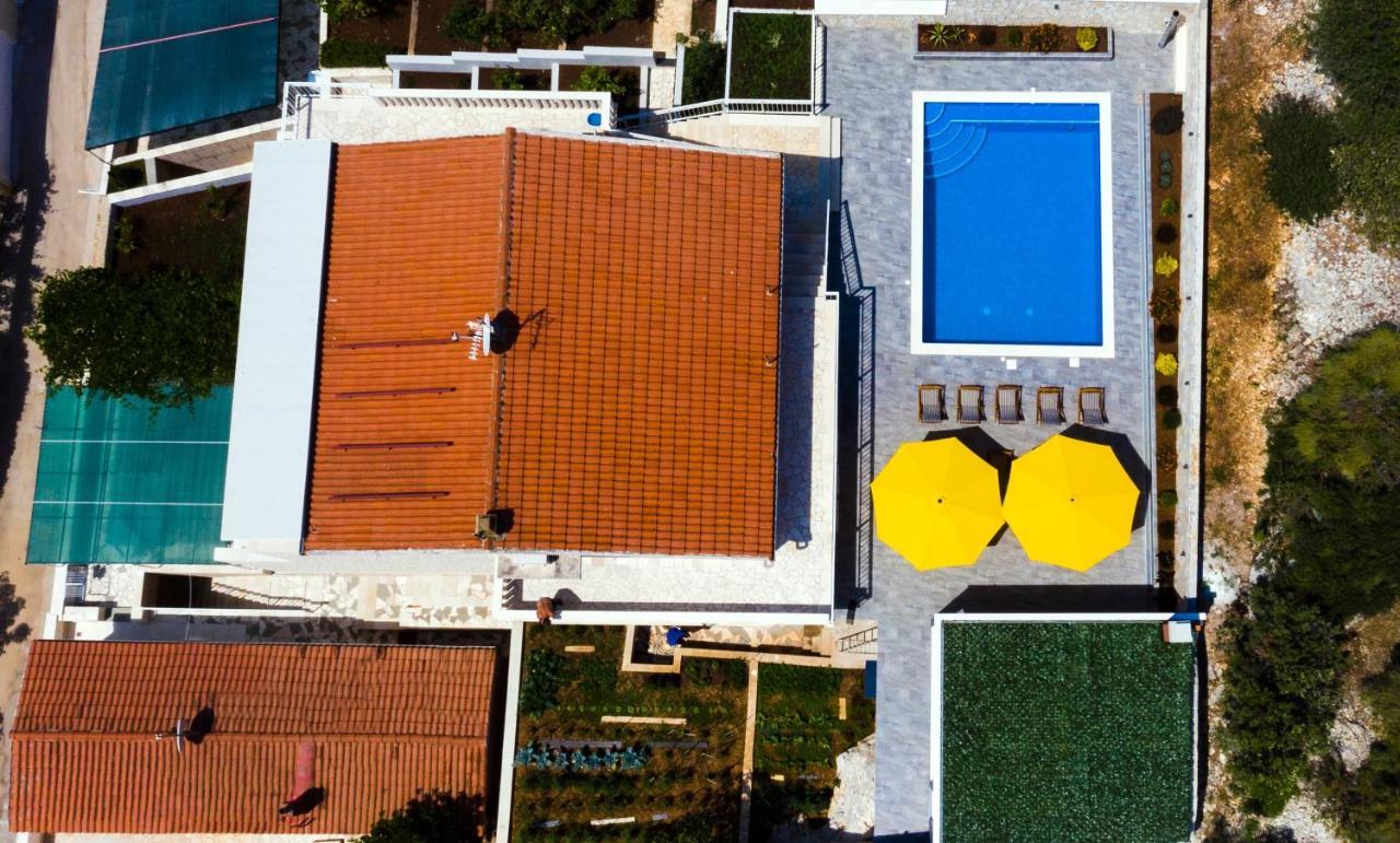 Apartments Care Donji Okrug  Zewnętrze zdjęcie